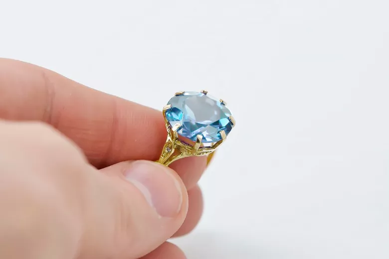 Ring Aquamarine 14K Yellow gold Vintage Jewlery vrc073y